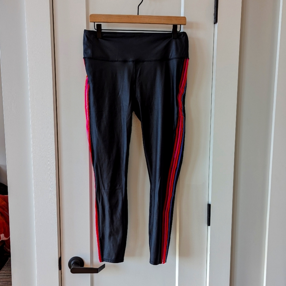 Urban Savage 🖤❤️🧡🩷🩵 metallic rainbow stripes L  RARE